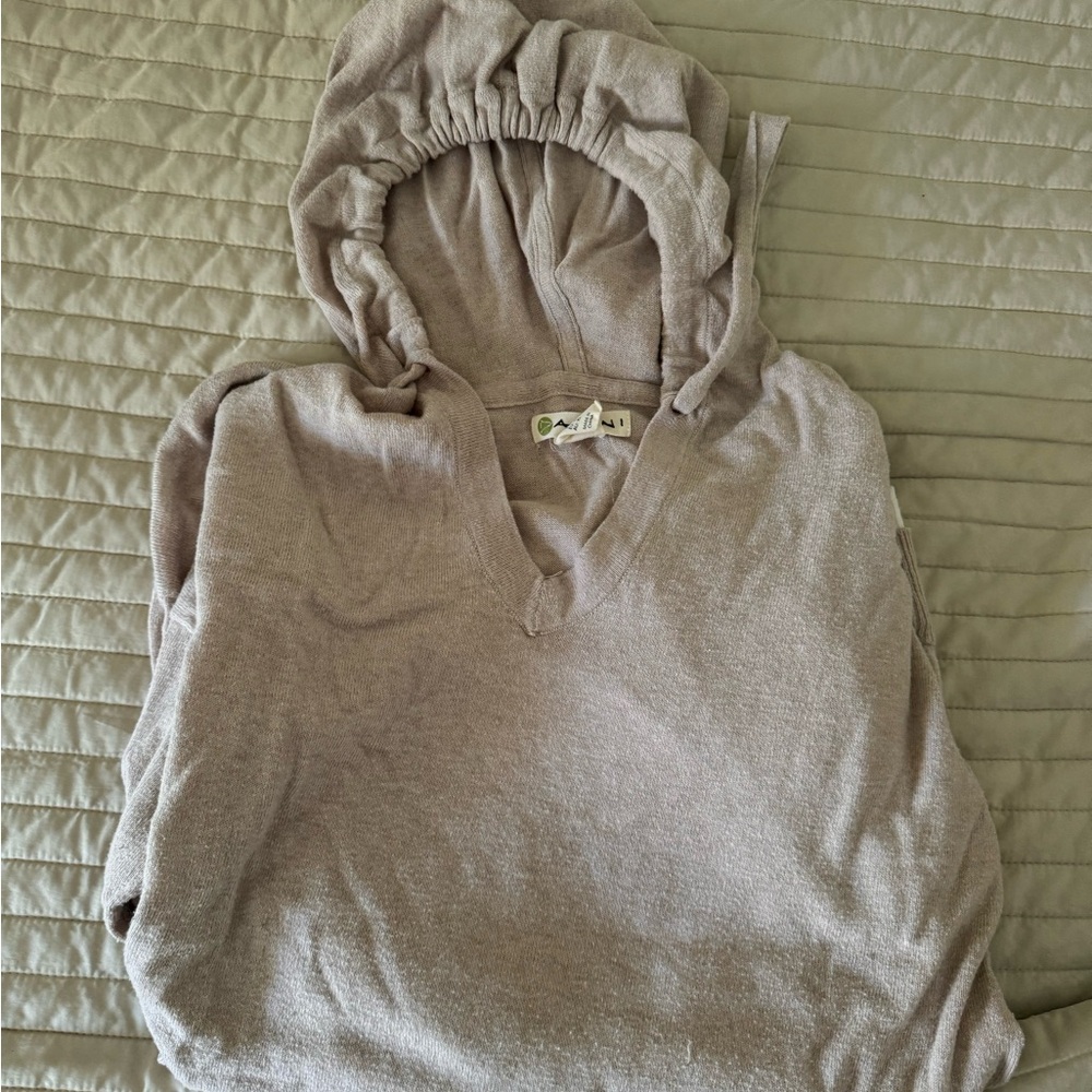 Blush color sweater with hood